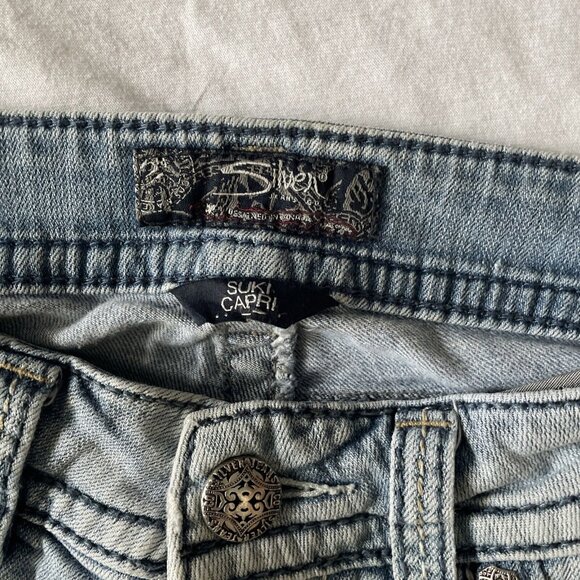 Silver Jeans Co. Suki Capri Light Wash Denim Womens W27 Western Glove Works - Picture 6 of 10